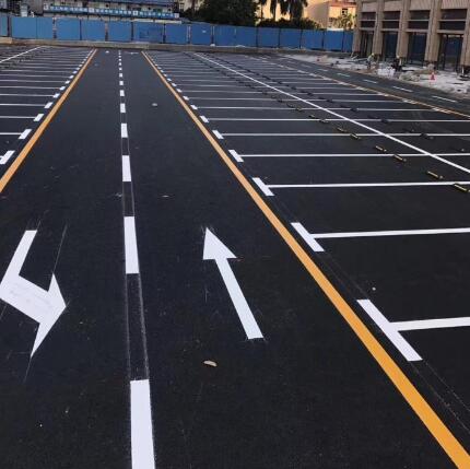 停车场划线一般用什么漆？