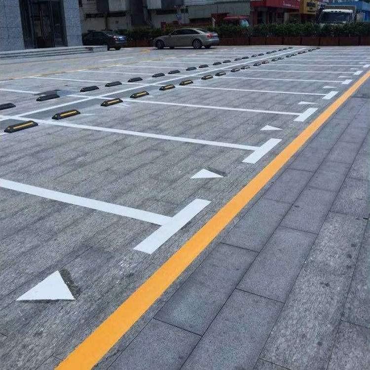 路面停车位划线